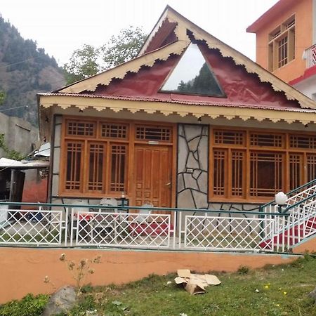 Manila Huts Otel Naran Dış mekan fotoğraf