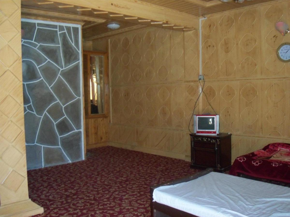 Manila Huts Otel Naran Dış mekan fotoğraf