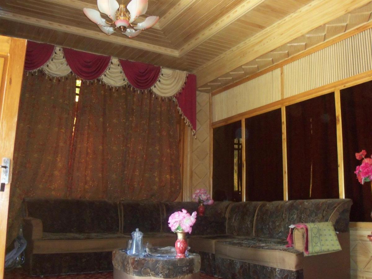 Manila Huts Otel Naran Dış mekan fotoğraf